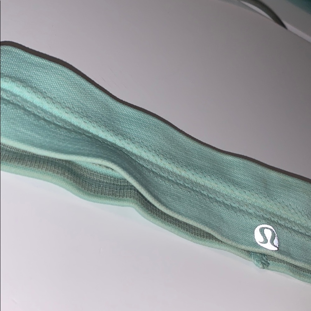 Lululemon headband